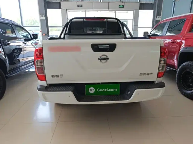 Dongfeng Rich 7 — Фото автомобиля 5