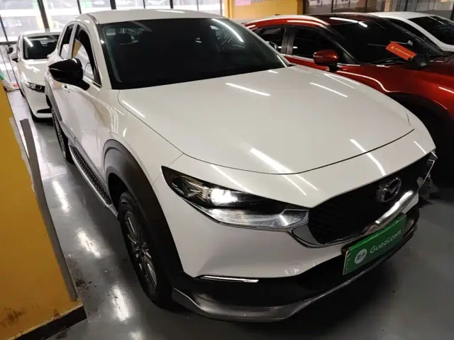 Mazda CX-30 EV — Фото автомобиля 3