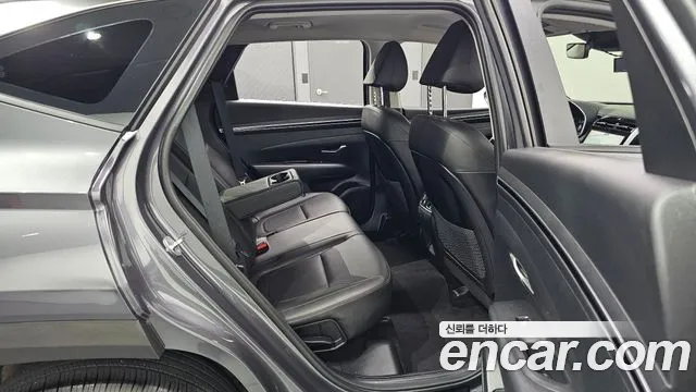 Hyundai Tucson Tucson (NX4) Дизель 2.0 4WD — Фото автомобиля 10