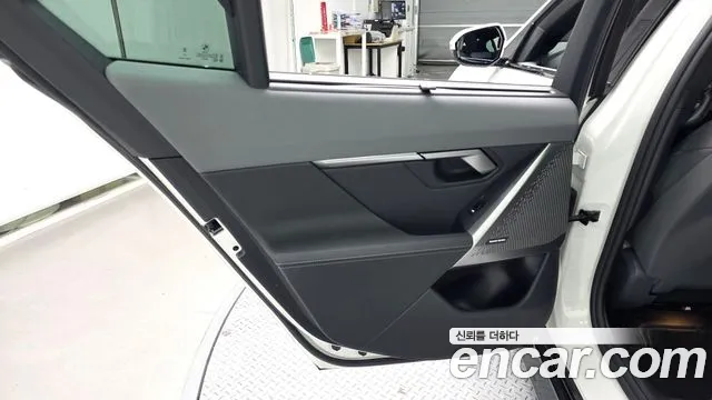 BMW 5 Series G60 — Фото автомобиля 14
