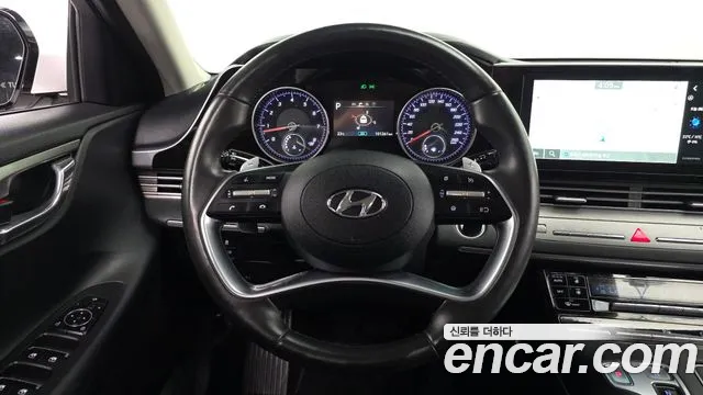 Hyundai Grandeur New — Фото автомобиля 19