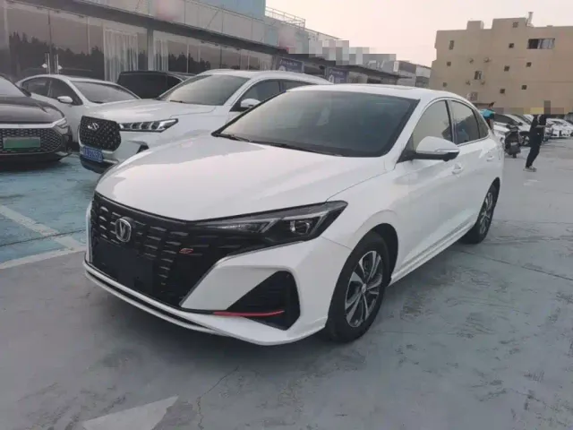 Фотография автомобиля — Changan Eado
