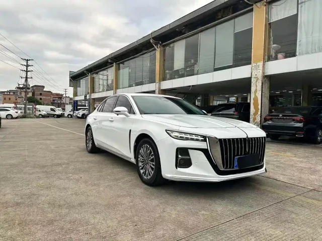 Hongqi H5 — Фото автомобиля 5
