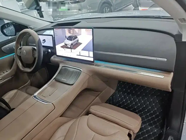 Leapmotor C11 — Фото автомобиля 9