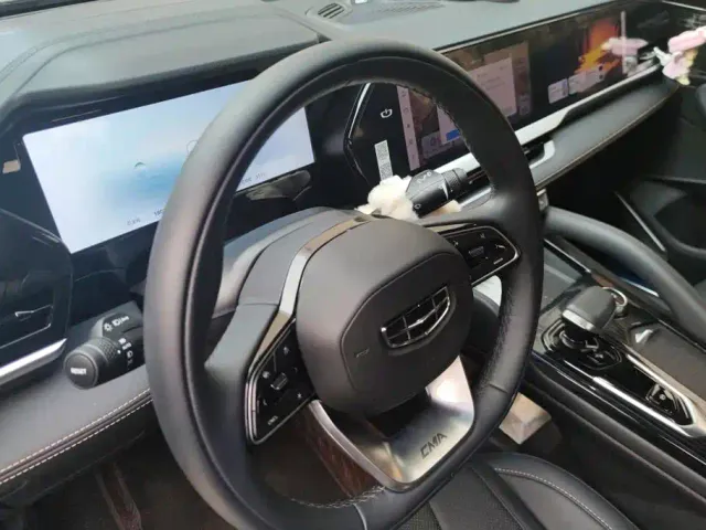 Geely Xingyue L — Фото автомобиля 15