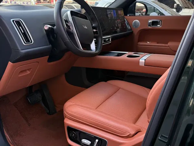 Li Auto L7 — Фото автомобиля 7