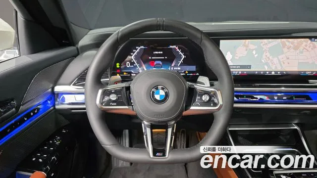 BMW 7-Series — Фото автомобиля 13