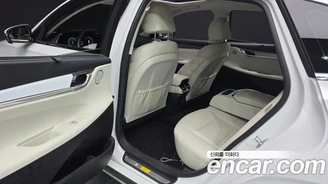 Hyundai Grandeur (New) Hybrid — Фото автомобиля 17