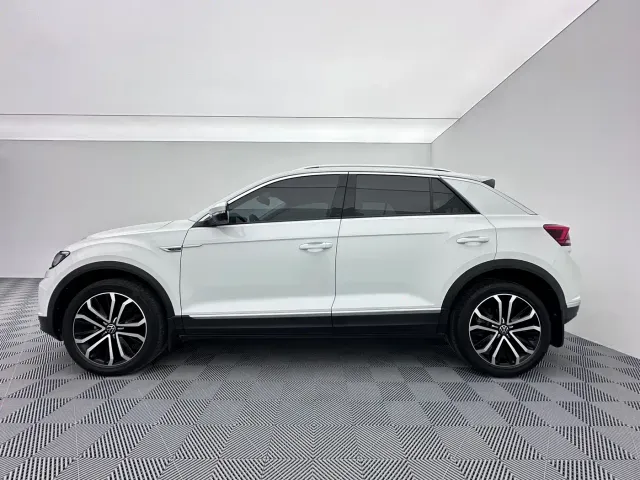 Volkswagen T-Roc — Фото автомобиля 8