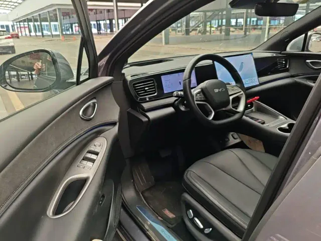 BYD Sealion 06 — Фото автомобиля 15