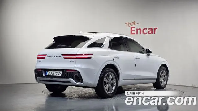 Genesis GV70 2.5T Бензин AWD — Фото автомобиля 2
