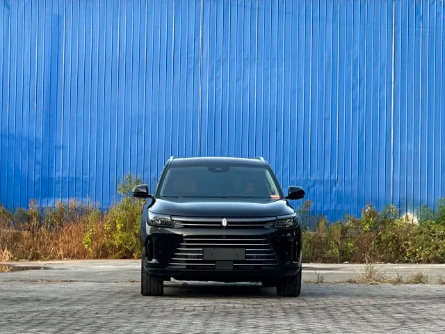 Aito M7 — Фото автомобиля 2