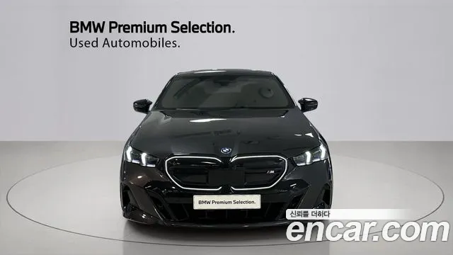 BMW i5 G60 — Фото автомобиля 3