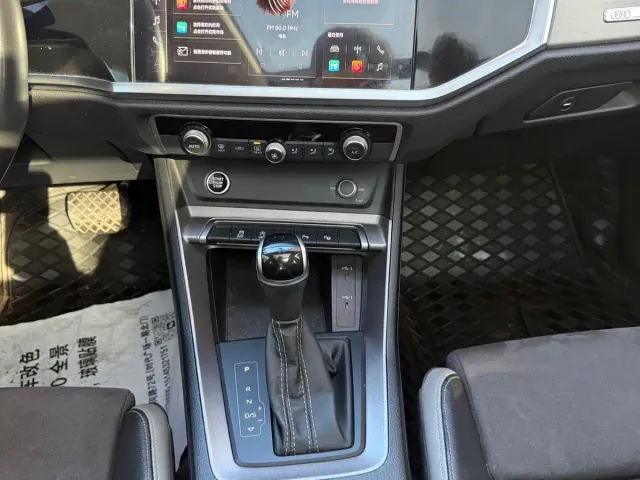 Audi Q3 — Фото автомобиля 20