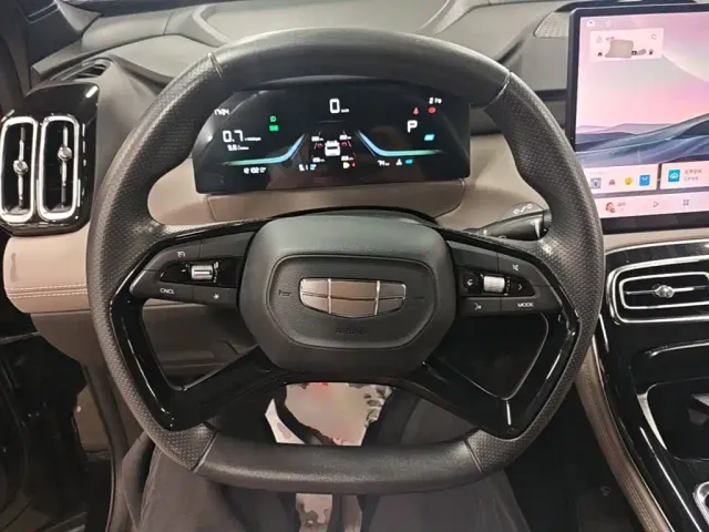 Geely Boyue L — Фото автомобиля 10