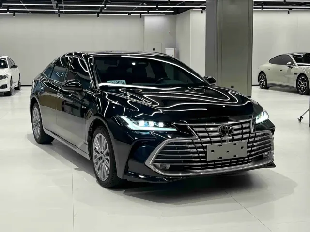 Toyota Avalon — Фото автомобиля 3