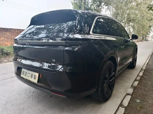Li Auto L6 — Фото автомобиля 4