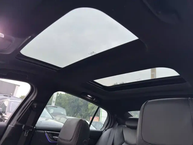 Cadillac CT5 — Фото автомобиля 20