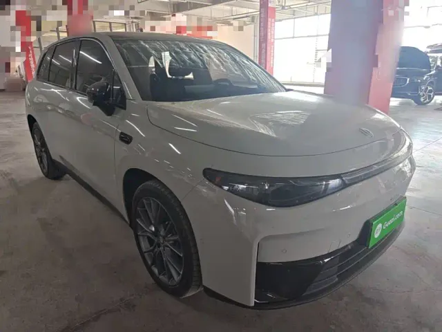 Leapmotor C10 — Фото автомобиля 3