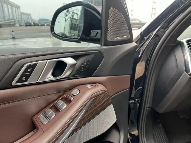 BMW X5 — Фото автомобиля 11