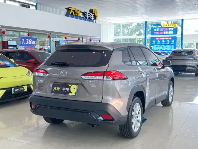 Toyota Frontlander — Фото автомобиля 5