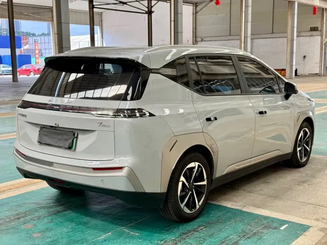 GAC Aion Y — Фото автомобиля 5