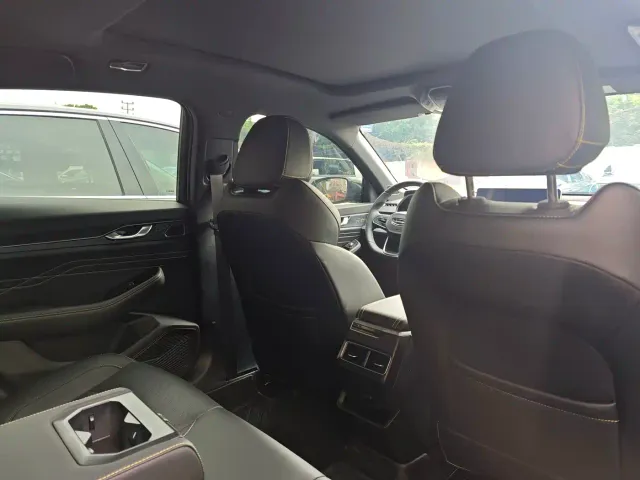 Geely Xingrui — Фото автомобиля 7