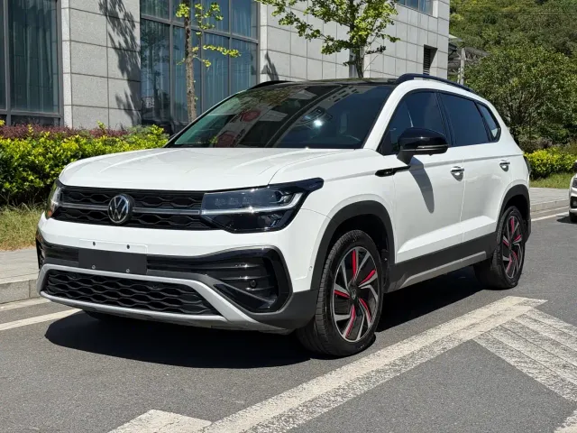 Фотография автомобиля — Volkswagen Tharu