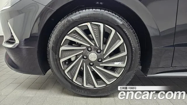Hyundai Sonata — Фото автомобиля 5