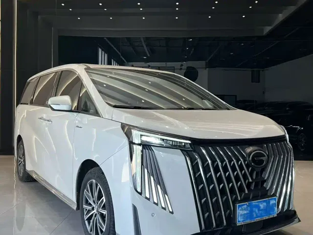 GAC Trumpchi M8 — Фото автомобиля 2