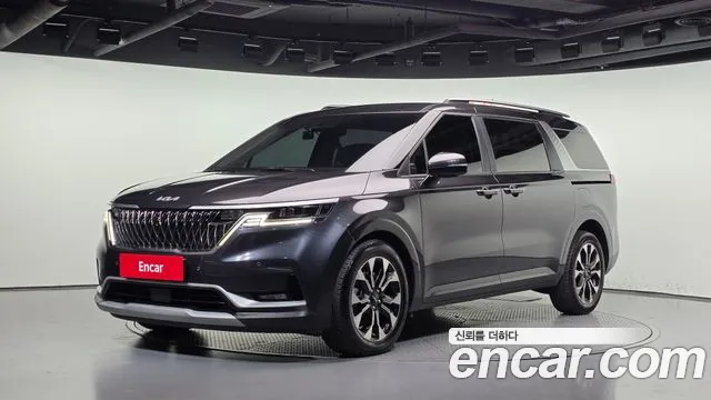 Фотография автомобиля — Kia Carnival 4th Gen