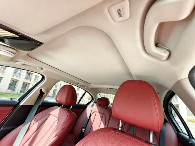 BMW 3 Series — Фото автомобиля 4