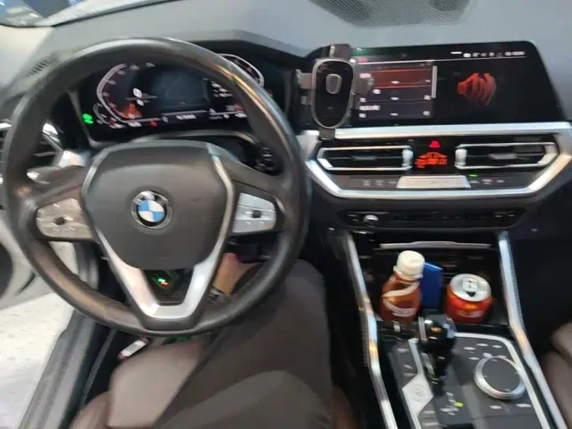 BMW 3 Series — Фото автомобиля 9