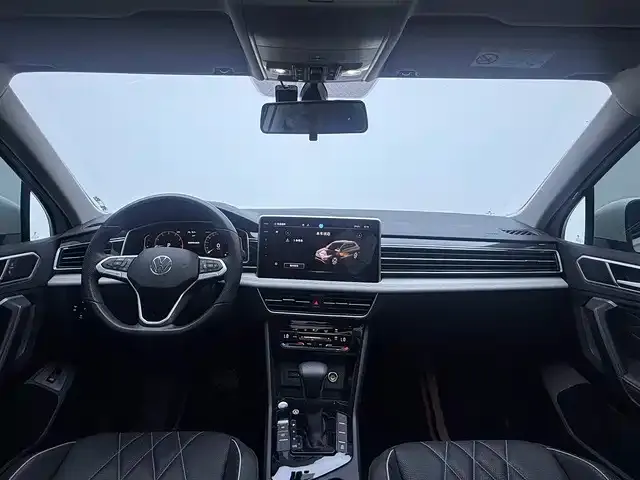 Volkswagen Tiguan L — Фото автомобиля 6