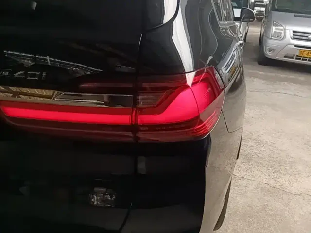 BMW X7 — Фото автомобиля 7