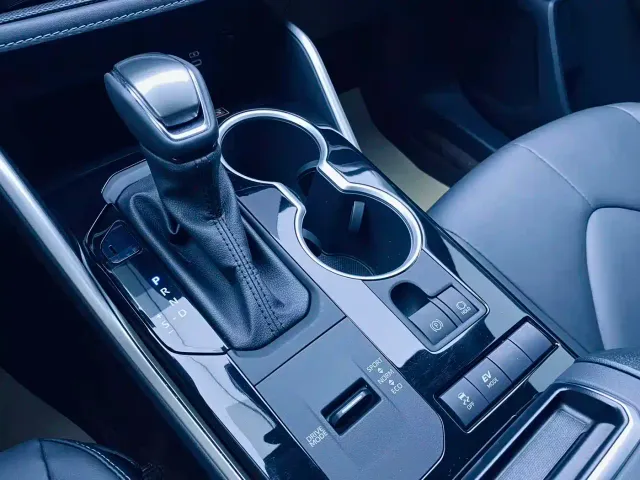 Toyota Highlander — Фото автомобиля 19