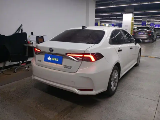 Toyota Corolla — Фото автомобиля 3