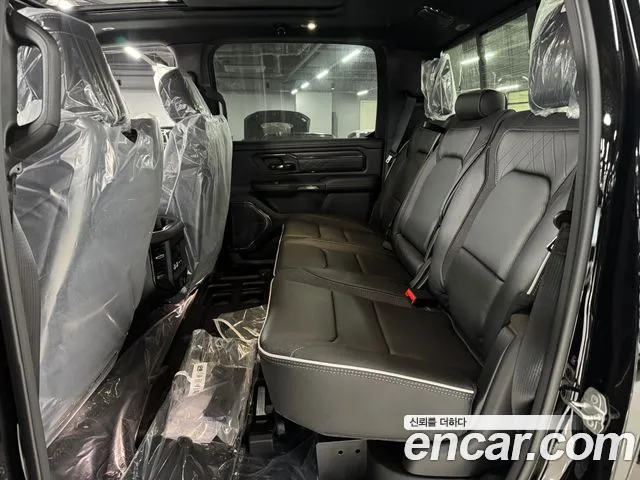 Dodge Ram Pick Up — Фото автомобиля 11