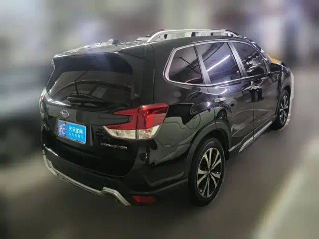 Subaru Forester — Фото автомобиля 2