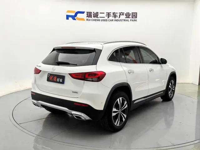 Mercedes-Benz GLA-Class — Фото автомобиля 17