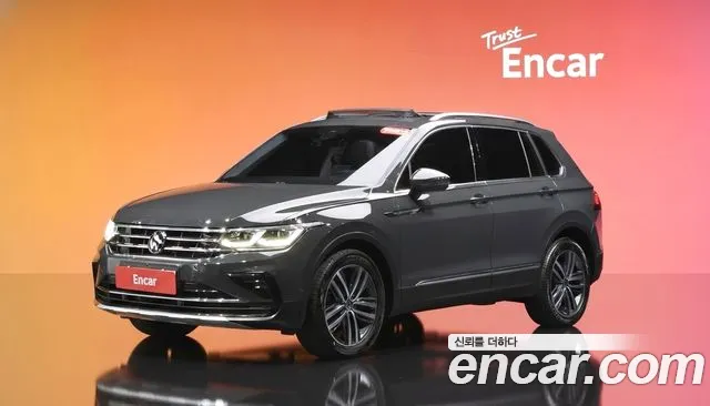 Фотография автомобиля — Volkswagen Tiguan