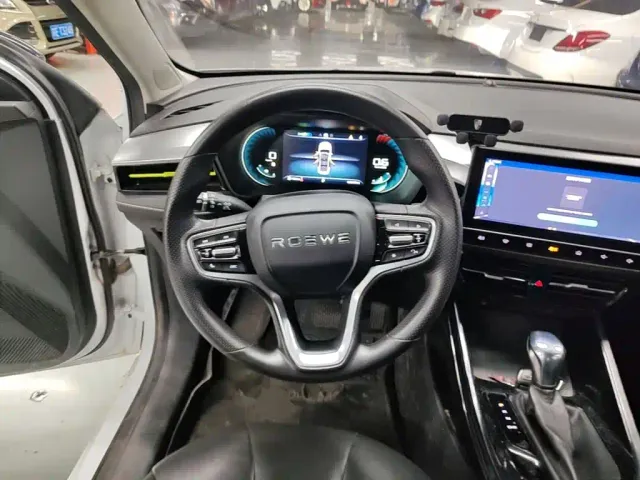 Roewe i5 — Фото автомобиля 10