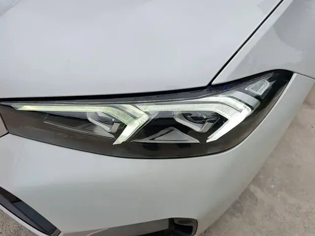 BMW 3 Series — Фото автомобиля 23