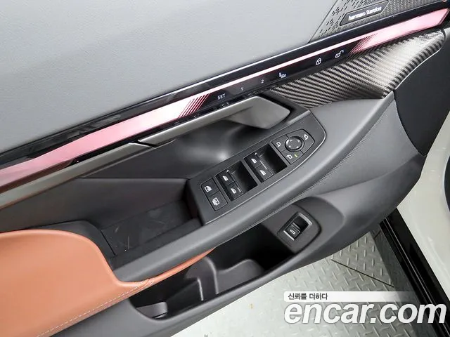 BMW 5 Series G60 — Фото автомобиля 15