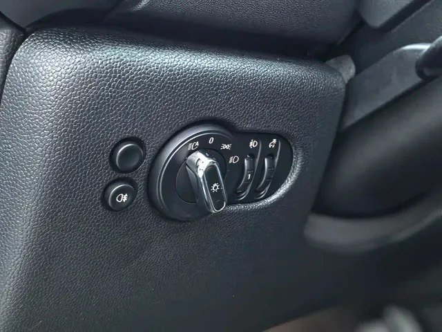 MINI Hatch — Фото автомобиля 21