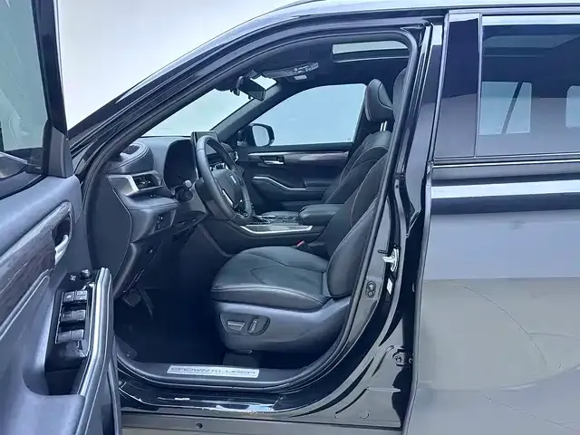 Toyota Crown Kluger — Фото автомобиля 12