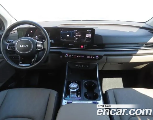 Kia Carnival Generation 4 — Фото автомобиля 7