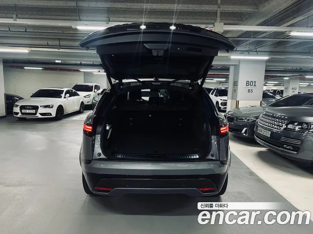Land Rover Range Rover Velar Range Rover Velar 2.0 P250 Dynamic SE — Фото автомобиля 5