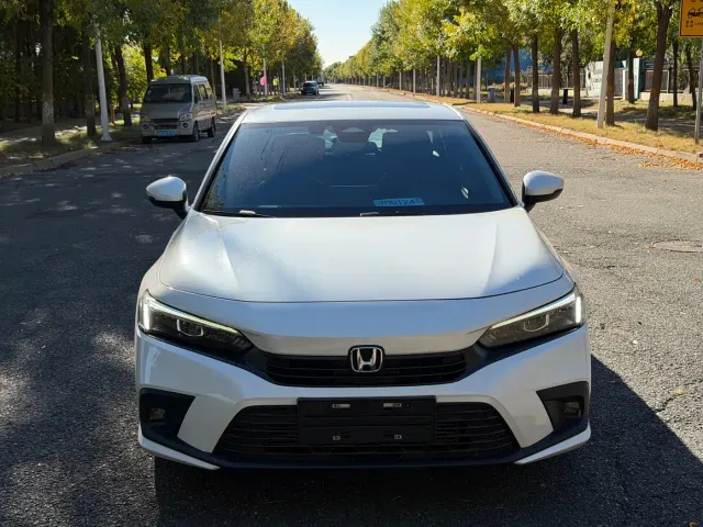 Honda Civic — Фото автомобиля 2