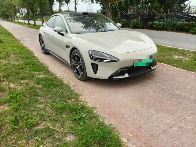 Xiaomi SU7 — Фото автомобиля 3